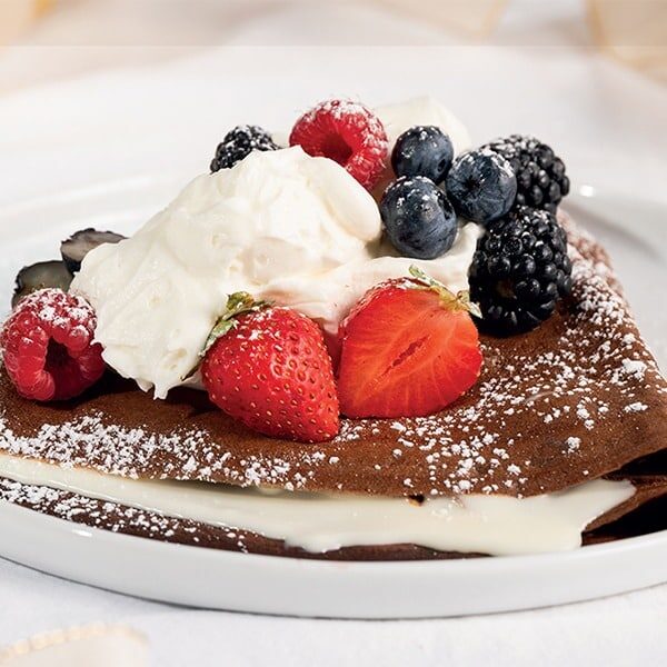 Clătite cu Nutella ,fructe si frisca